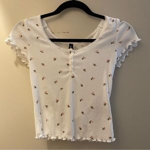 Dainty floral tee
